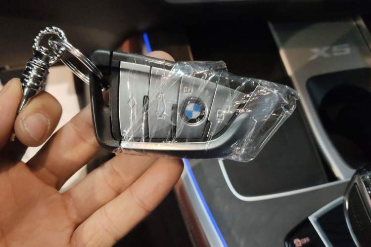 Used BMW X5 2022 Restyled xDrive 30Li Luxury Version M Sport Package