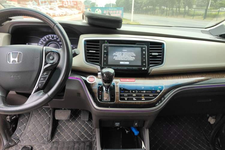 Used Honda Odyssey 2017 2.4L Supreme Edition
