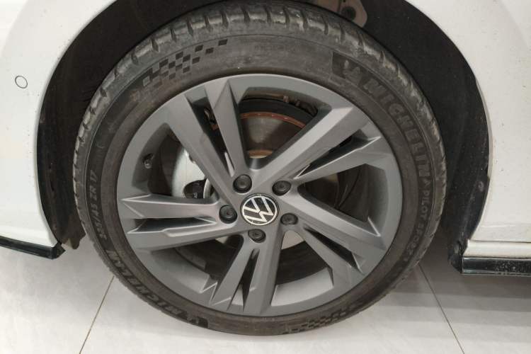 Used Volkswagen Golf 2023 280TSI DSG R-Line Lite
