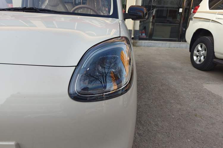 Used Wuling Hongguang MINIEV 2025 Four-Door Version Advanced Edition
