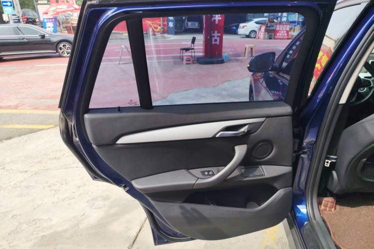 Used BMW X1 2016 sDrive18Li Premium Edition
