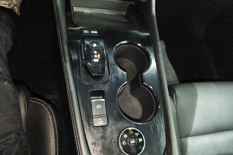 Used Nissan X-Trail 2023 e-POWER Ultra-Hybrid Dual-Motor All-Wheel-Drive Luxury Edition
