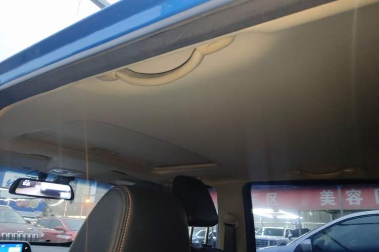 Used Baojun 310 2016 1.2L Manual Luxury Model