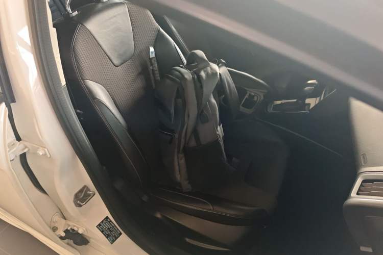 Used Ford Focus 2012 Hatchback 2.0L Automatic Luxury Sport Model