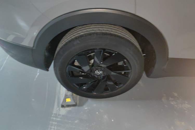 Used Volkswagen Tharu 