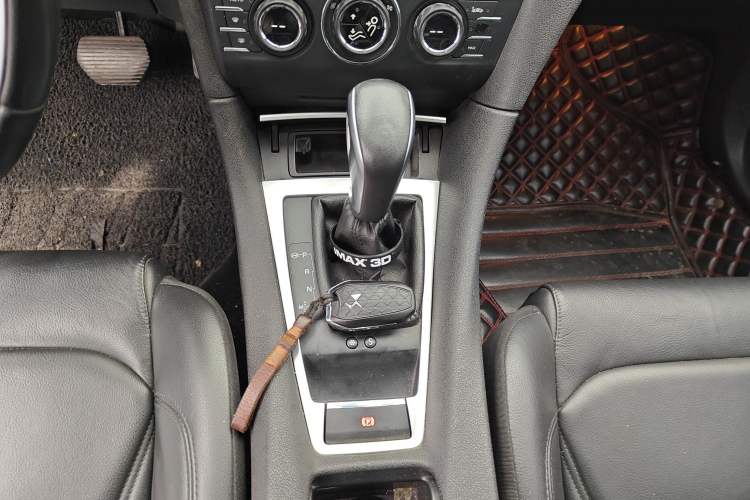 Used  5LS 2016 1.6T Luxury Edition THP160