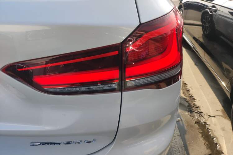 Used BMW X1 2021 sDrive20Li Premium Edition
