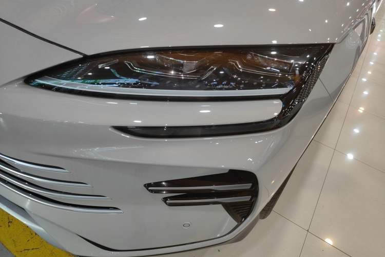 Used BYD Song PLUS New Energy 2025 DM-i Intelligent Driving 160KM Flagship Model
