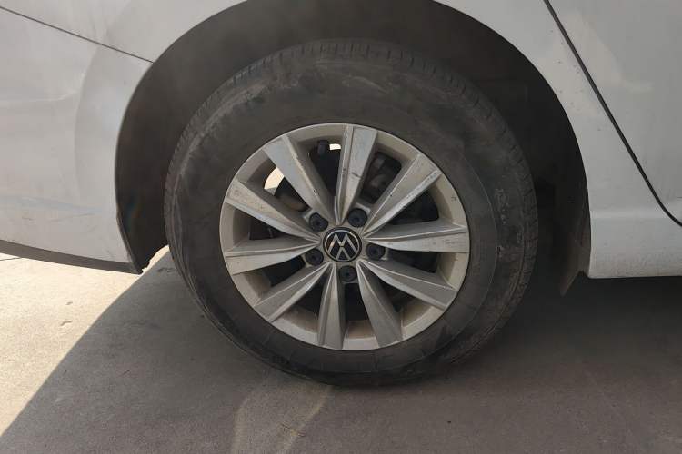 Used Volkswagen Lavida 2023 Revised 1.5L Automatic DeYi Edition