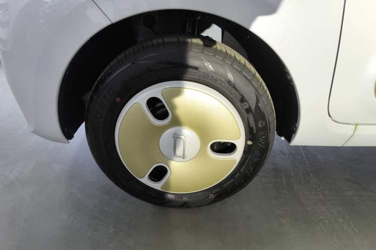 Used Bestune Pony 2026 222km Colorful Horse