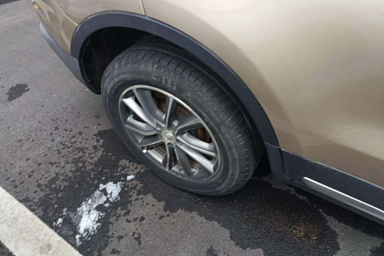 Used Geely Auto Emgrand X7 Sport 2018 1.8TD Automatic Two-Wheel Drive Zhiya Model