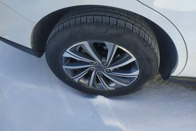 Used Geely Auto Vision X6 2020 1.4T CVT Luxury Edition
