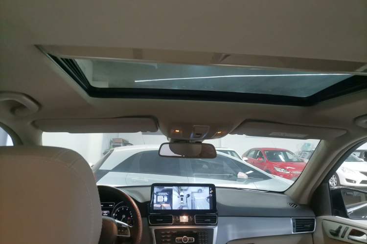 Used Mercedes-Benz M-Class 2015 ML 320 4MATIC
