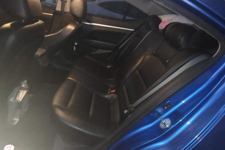 Used Hyundai Elantra 2016 1.6L Automatic ZhiXuan – Elite Version
