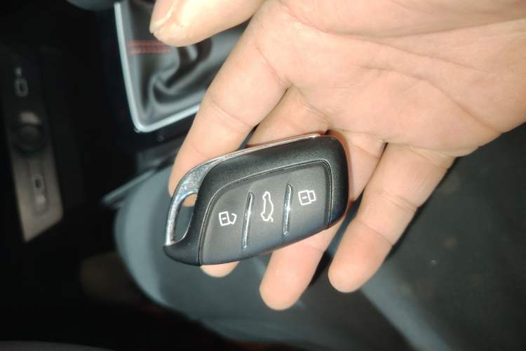 Used MG 5 2023 180 DVVT Manual Fashion Edition
