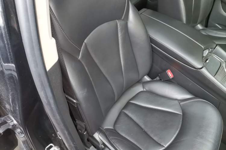 Used Buick Envision 2018 20T Two-Wheel-Drive Elite Model