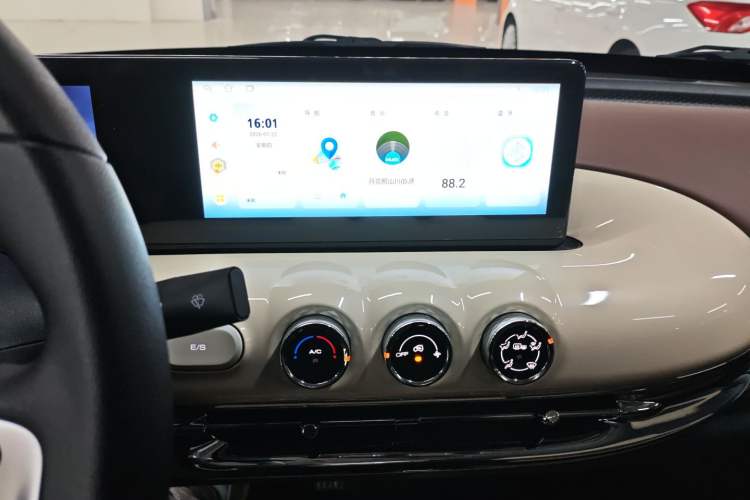 Used Wuling Bingo 2024 333 km Enjoyment Version
