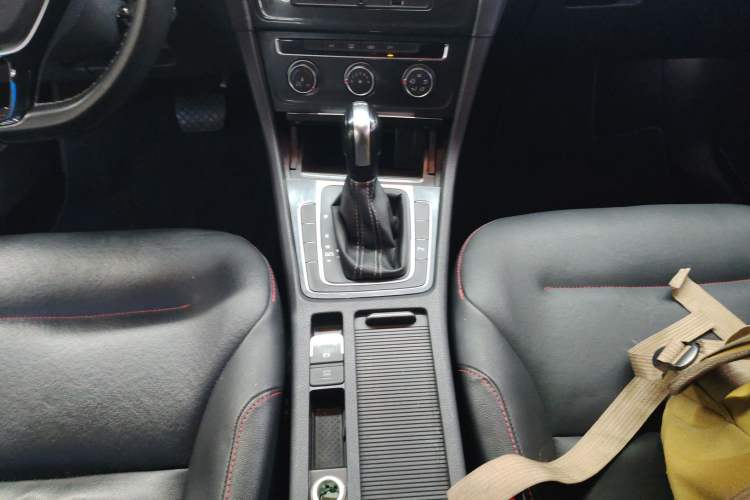 Used Volkswagen Golf 2016 230TSI Automatic Comfort Version