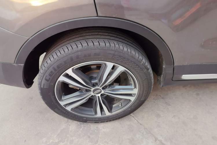 Used Geely Auto Emgrand X7 Sport 2022 1.8TD DCT Zhiya Trim