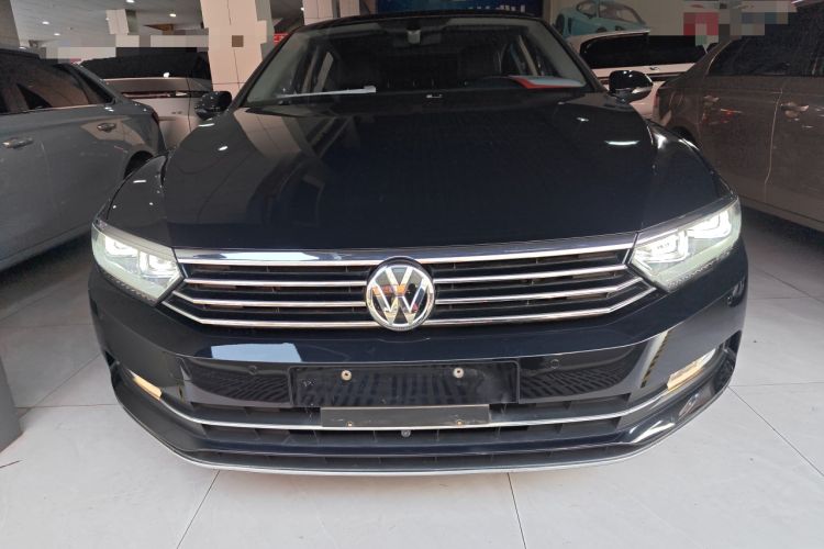 Used Volkswagen Magotan 2018 330TSI DSG Luxury Model