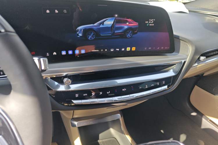 Used Cadillac LYRIQ 2022 Rear-Drive Long-Range Prestige Edition
