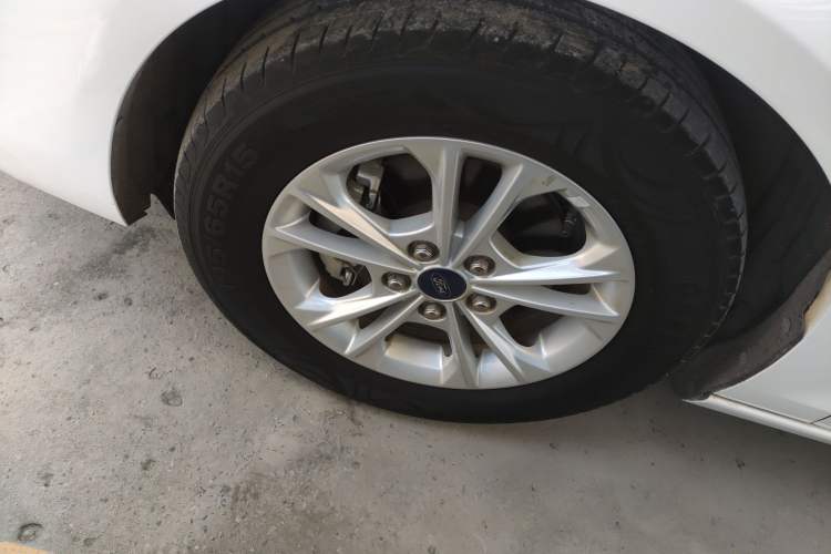 Used Ford Escort 2021 1.5L Automatic Platinum Edition