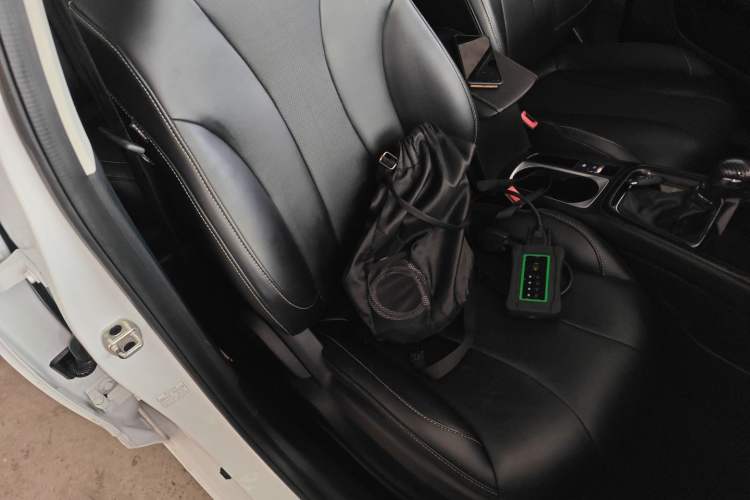 Used Roewe i5 2020 1.5L Automatic 4G Connect Luxury Flagship Edition
