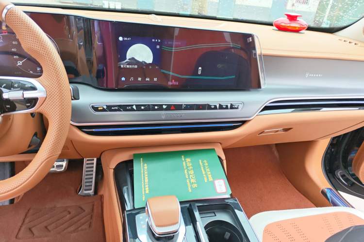 Used Hongqi H9 2024 2.0T Qixiang Private Style Edition