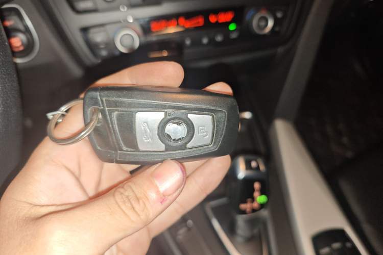 Used BMW 3 Series 2014 320i Sport Edition
