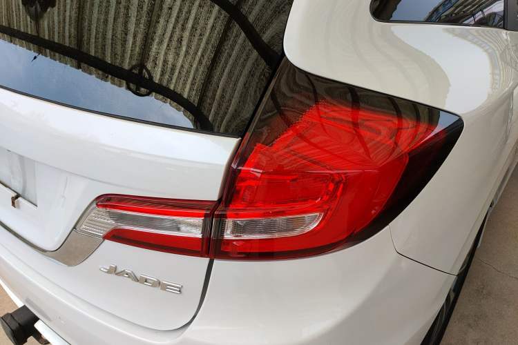 Used Honda Jade 2017 1.8L automatic Comfort version 5 seats