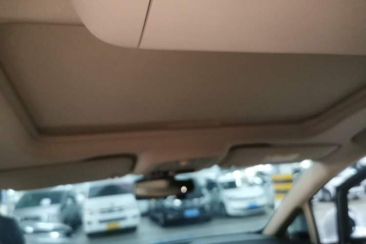 Used Buick GL8 New Energy 2025 Lu Shang Luxury Edition 7-Seater
