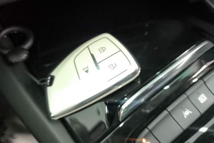 Used Buick Envision 2022 Facelift Encore S 552T Two-Wheel-Drive Luxury Model