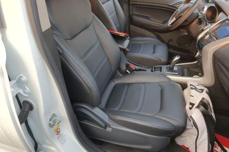 Used BYD Yuan New Energy 2018 EV360 Smart Connect Cool Edition
