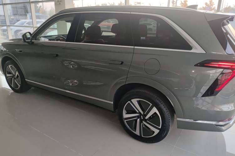 Used Wey Lanshan 2025 Four-Wheel Drive Ultra
