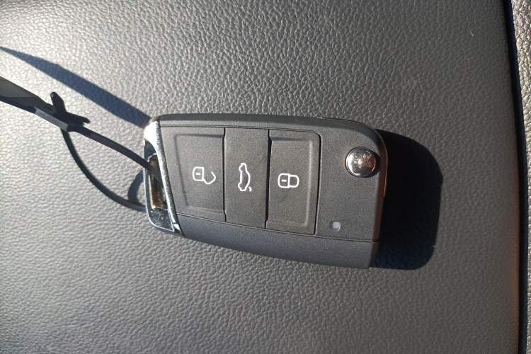 Used Volkswagen Tharu 2020 Restyled 330TSI Four-Wheel Drive Luxury Edition China VI Standard