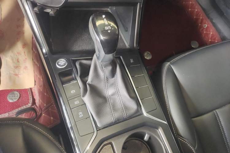 Used Volkswagen Passat 2020 Revised Version 280TSI Business Edition China VI Standard
