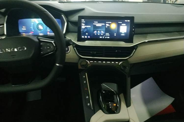 Used Lynk & Co 06 EM-P 2020 PHEV Plus
