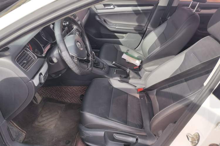 Used Volkswagen Sagitar 2017 230TSI Automatic Comfort Version