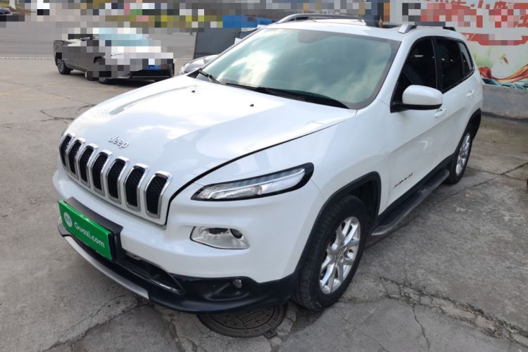 Used Jeep Cherokee 2017 2.0L Superior Edition