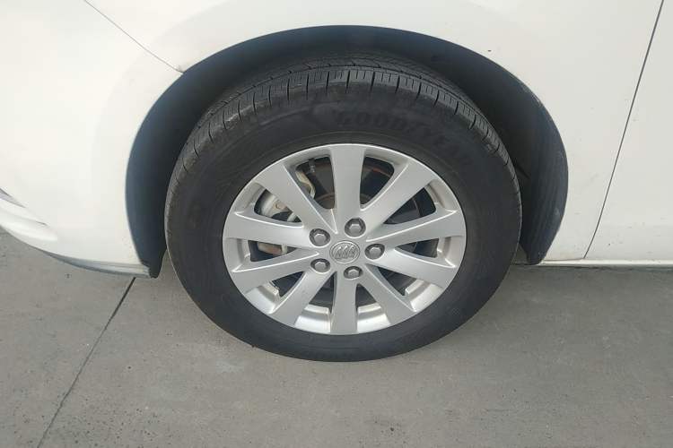 Used Buick GL8 2018 28T Comfort Model China VI Standard
