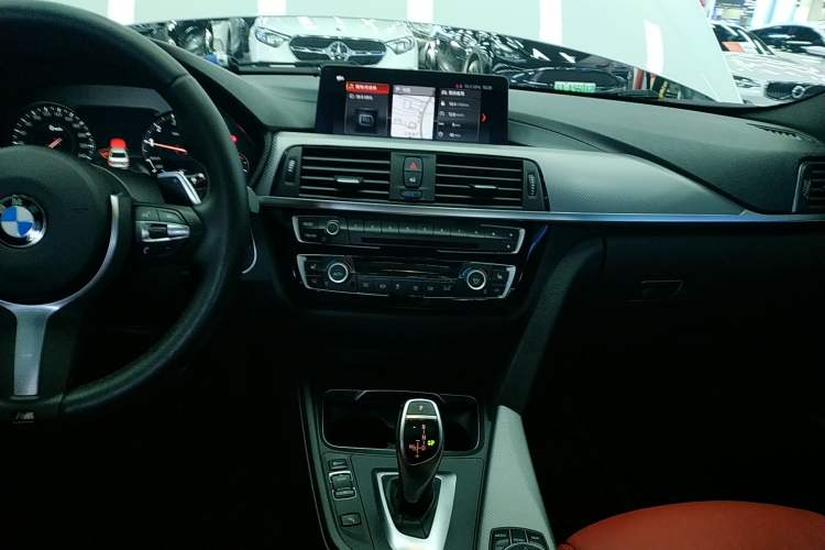 Used BMW 3 Series 2018 330i M Sport Night Edition
