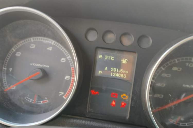 Used  BJ40 2016 40L 2.3T Automatic All-Wheel Drive Premium Edition
