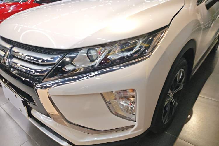 Used Mitsubishi Eclipse Cross 2019 1.5T CVT Two-Wheel Drive Dream Edition China VI Standard
