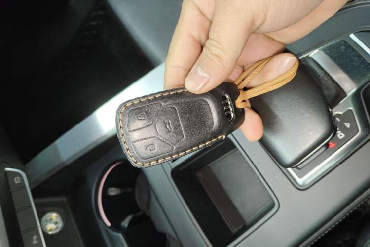 Used Audi A4L 2022 40 TFSI Luxury Dynamic Model