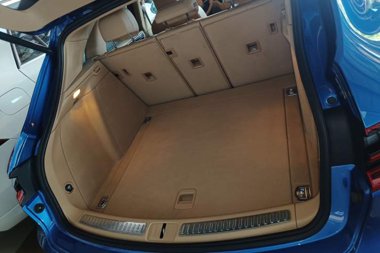 Used Porsche Macan 2017 Macan S 3.0T
