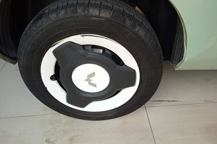 Used Wuling Hongguang MINIEV 2021 Macaron Fashion Model Lithium Iron Phosphate
