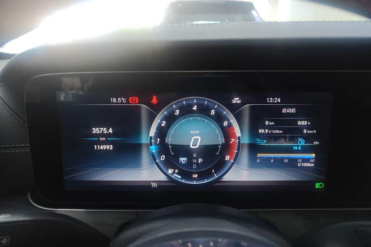 Used Mercedes-Benz E-Class 2019 E 300 L Sporty and Stylish Model