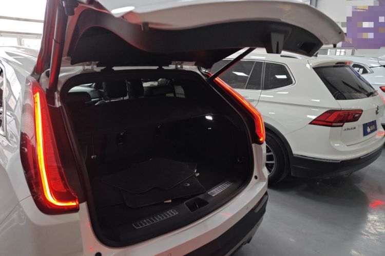 Used Cadillac XT4 2018 28T Two-Wheel Drive Leading Version
