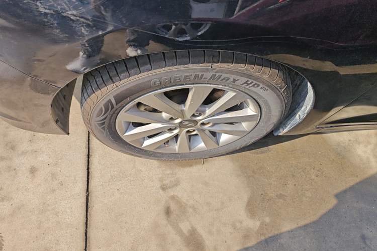 Used Hyundai Mistra 2014 1.8L Automatic Smart GLS
