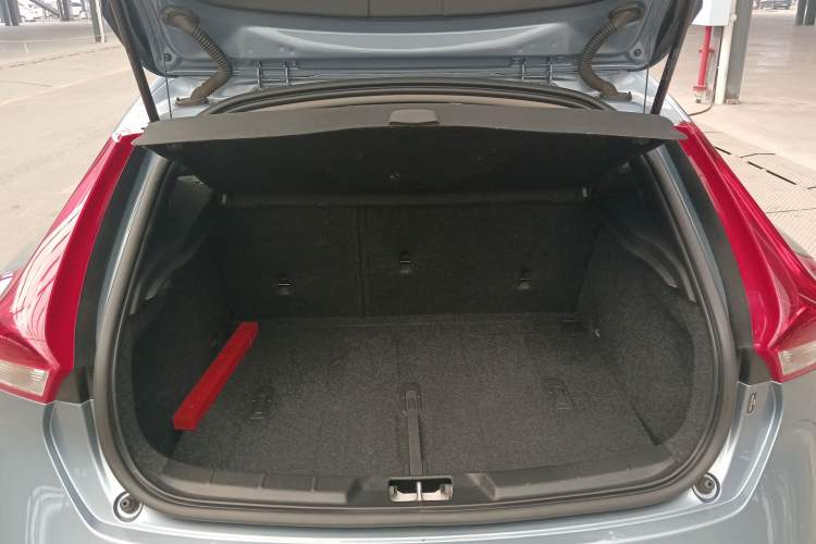 Used Volvo V40 2018 T4 Zhiya Edition